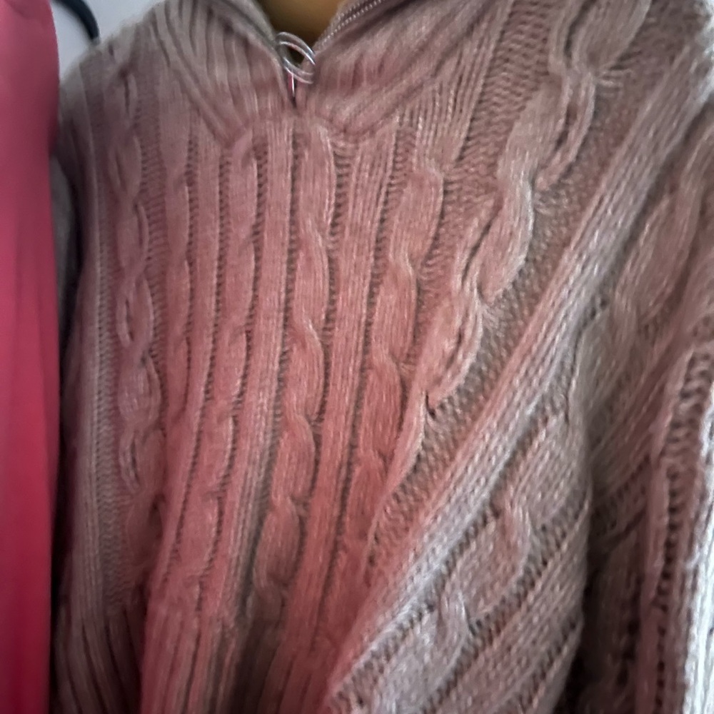 Cable Knit Sweater - Pink